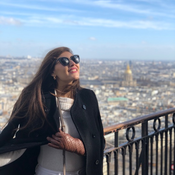 Meet your Posher, Bella - Picture 3 of 4